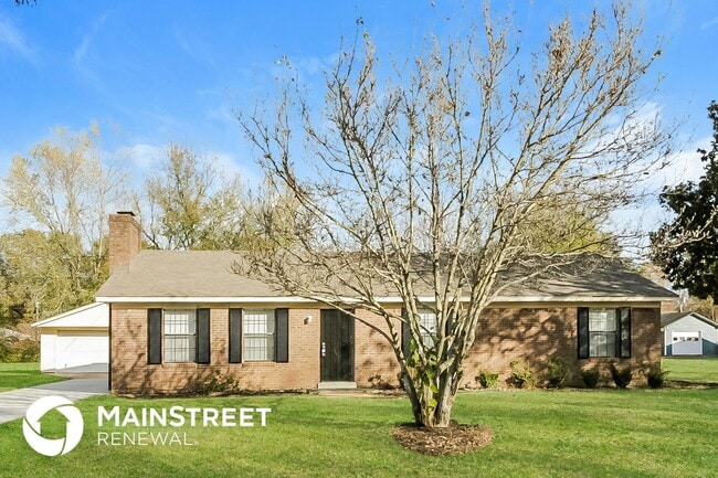 Building Photo - 26 Hickory Hills Dr