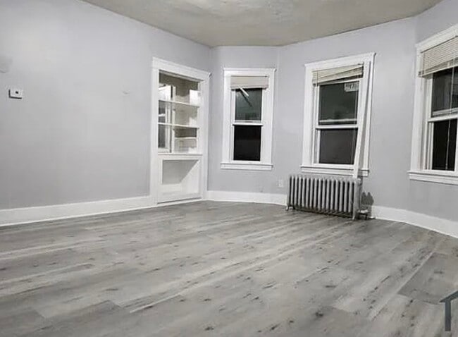 Building Photo - 191 Eastern Ave