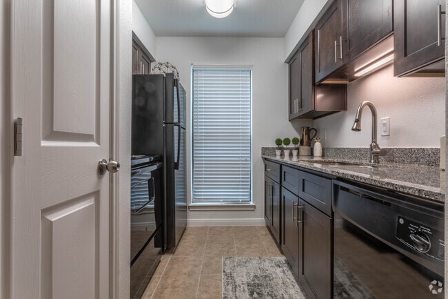 Kitchen - Kingwood Lakes