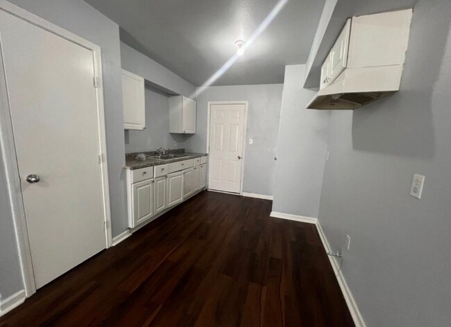 Building Photo - 7930 Bauman Rd