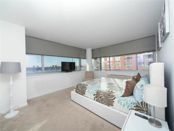 Foto del edificio - 510 West 52nd Street