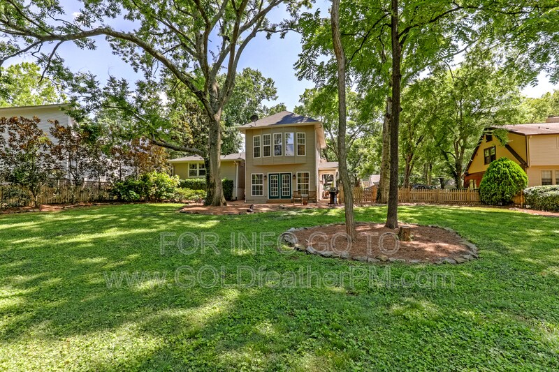 Foto principal - 2602 Westwood Ave