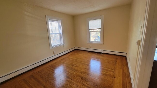 Building Photo - 208 Sherman Ave