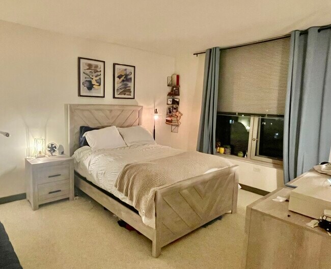 Foto del edificio - 425 W Beech St