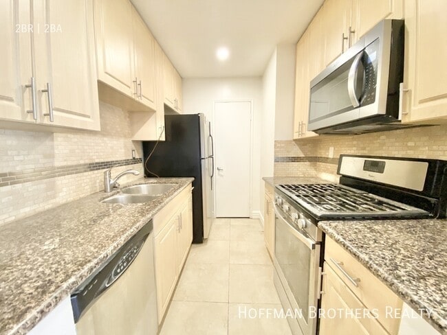 Foto del edificio - 8569 Burton Wy