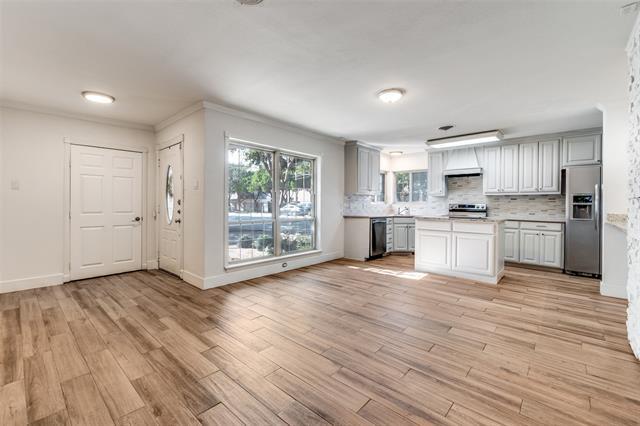 Foto del edificio - 4084 Purdue Ave