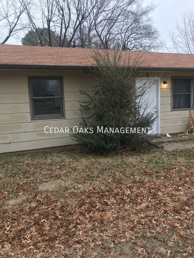 Primary Photo - 321 S Neal St