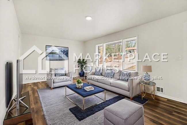 Foto del edificio - 3963 Rockey Valley Dr