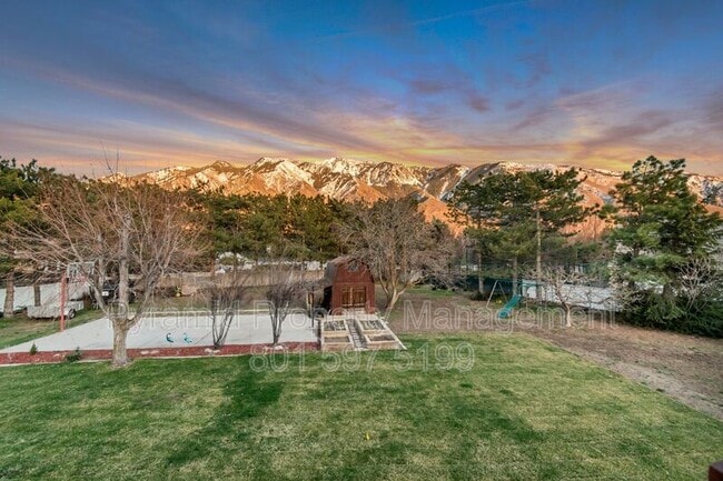 Building Photo - 10971 Cindy Cir