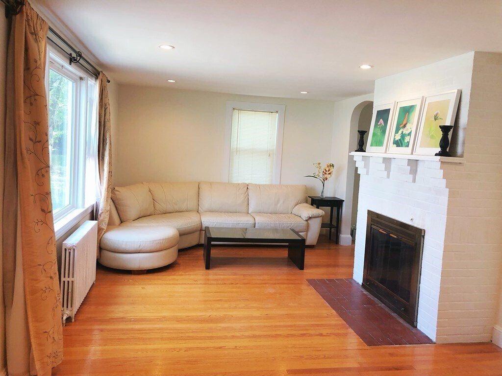 25 Bradley Rd, Braintree, MA 02184 House for Rent in Braintree, MA