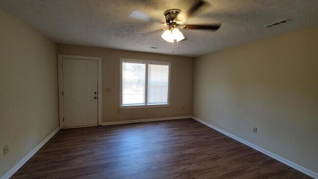 Building Photo - 1154 Micha Way