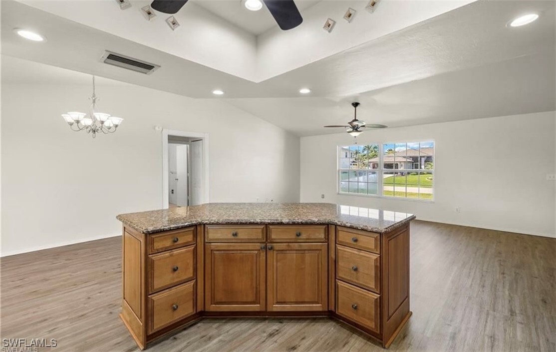 Foto principal - 4709 SW 25th Pl