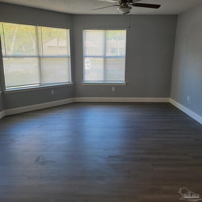 Foto del edificio - 2407 N 8th Ave