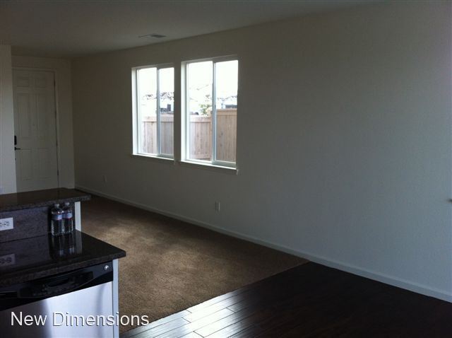 Building Photo - 3 br, 2 bath House - 2215 Quailwood Drive