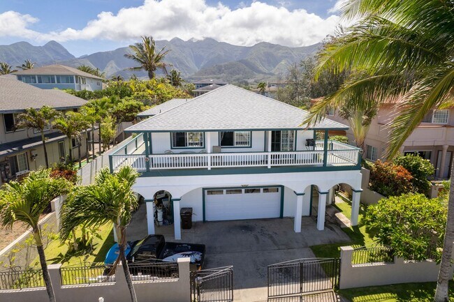 Foto del edificio - Luxury Maui Living in a Spacious Wailuku Showpiece