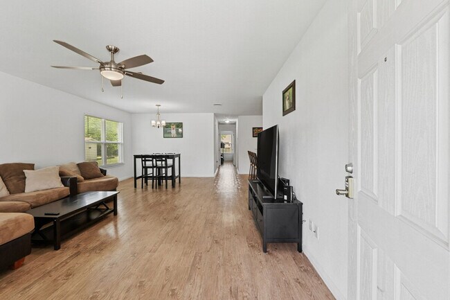 Foto del edificio - 404 Sloan St