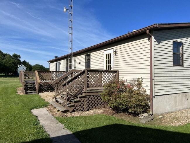 Building Photo - 470 Rentzel Rd