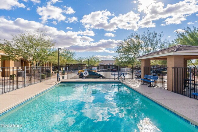 Foto del edificio - 854 S San Marcos Dr