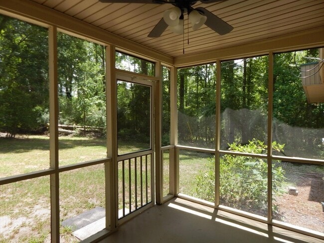 Building Photo - 1428 Gray Mare Hollow Rd