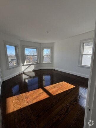 Building Photo - 73 S Bend St