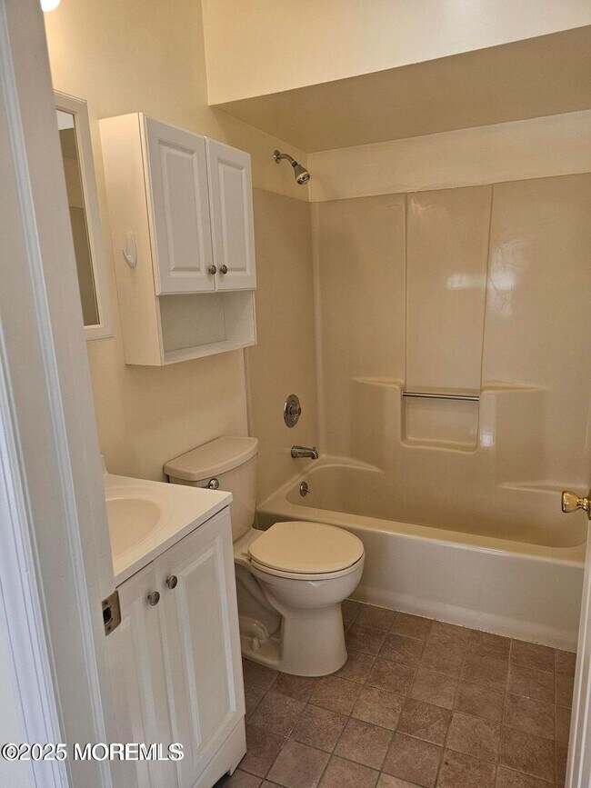 Foto del edificio - 290 US-9