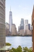 Building Photo - 25 Hudson St