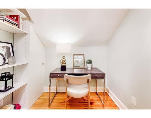 Building Photo - 278 Clarendon St