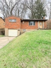 Building Photo - 227 Anthon Dr