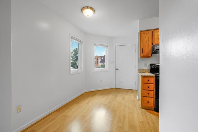 Foto del edificio - 363 Chickory Way