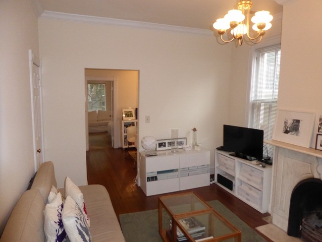 Foto del edificio - 2115 Newport Pl NW