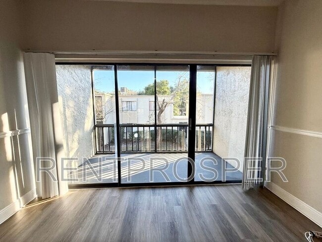 Foto del edificio - 3242 S Semoran Blvd