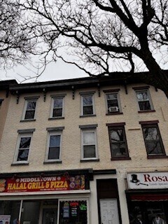 Foto principal - 570 Main St