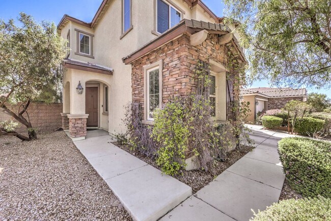 Building Photo - Elegant 5-Bedroom Henderson Home in the Heart of Green Valley