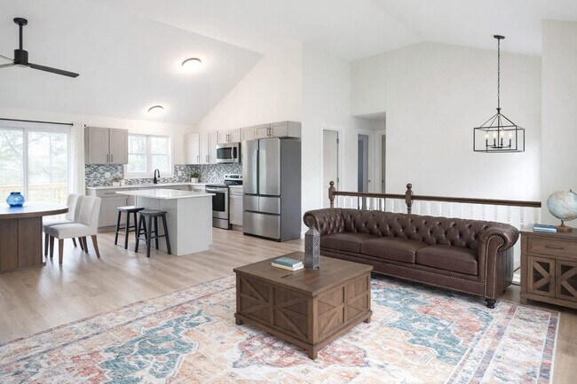 Foto del edificio - 109 Rose Ln