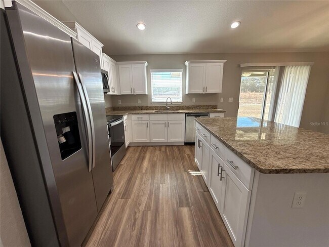 Building Photo - 309 Locust Rd