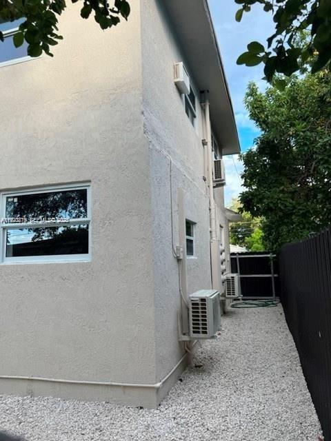 Building Photo - 5444 NW 5th Ave