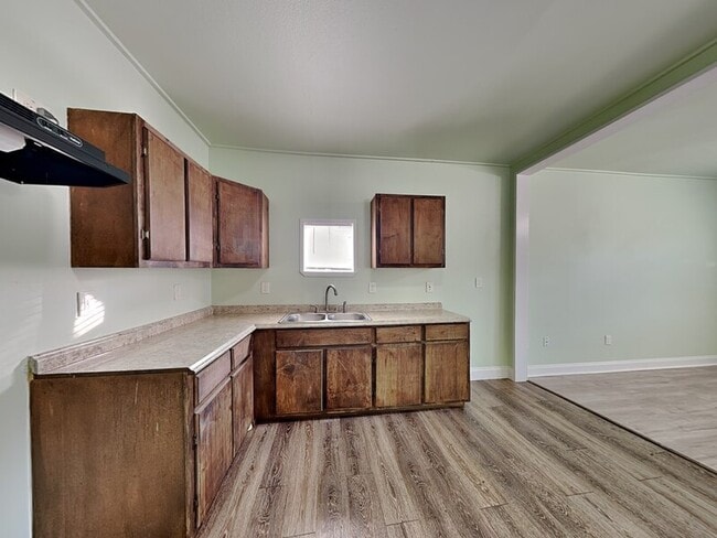 Building Photo - 3608 Holmes St