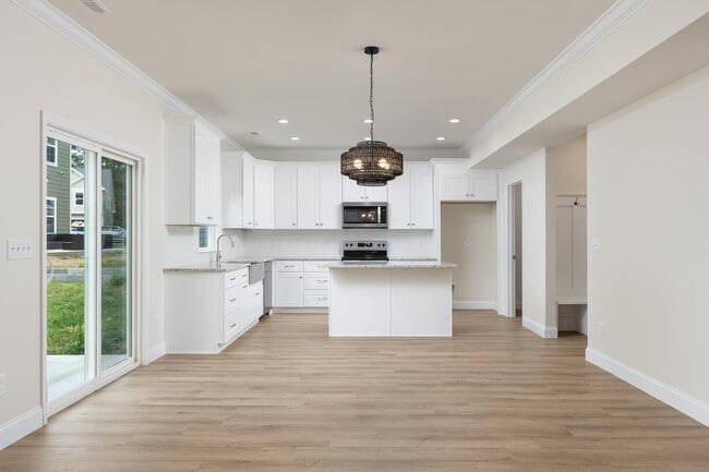 Building Photo - 5029 Solar