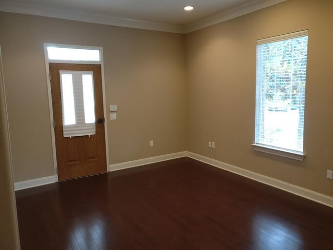 Building Photo - 4501 Cartwright Rd