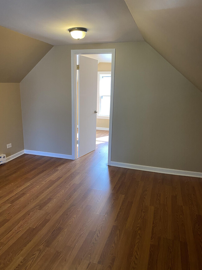 Foto del edificio - 8134 S Burnham Ave