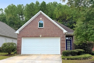 Building Photo - 5405 Magnolia Trail
