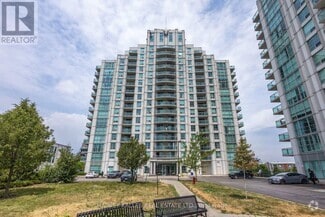 Building Photo - 6-66 Rosebank Dr