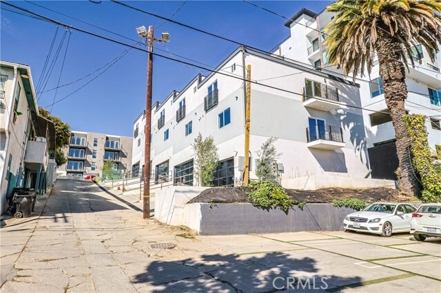 Building Photo - 242 N Hoover St
