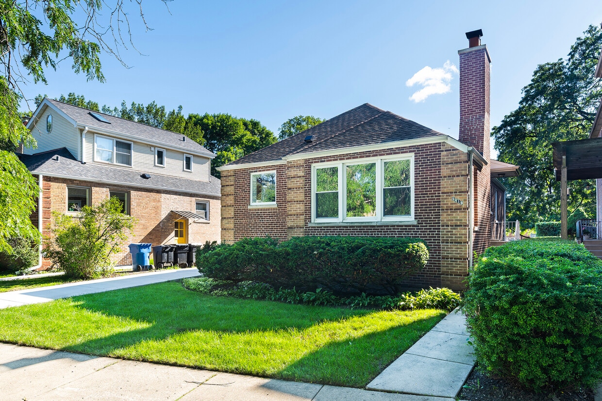 Primary Photo - 5419 N Virginia Ave