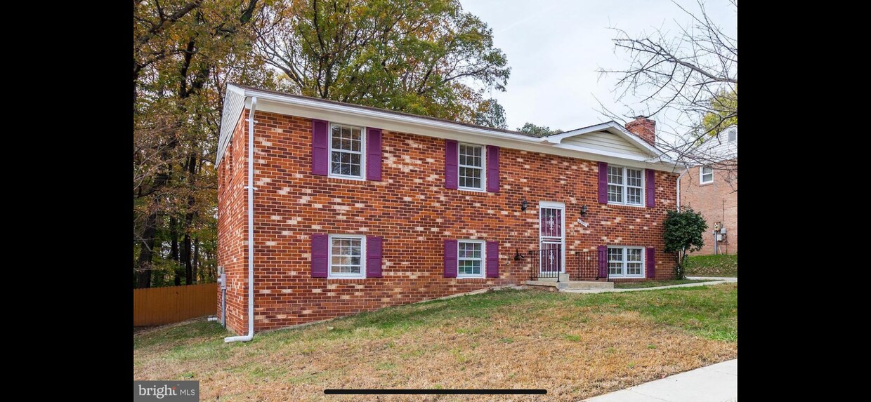 Front of House - 4209 19th Ave