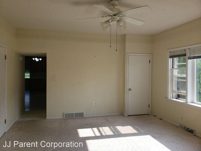 Building Photo - 4 br, 1.5 bath House - 9739 Maysville Rd