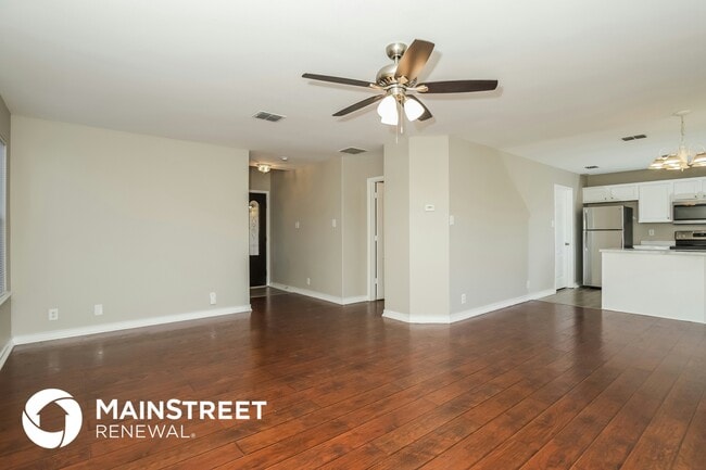 Building Photo - 3927 Nuttall Oak Dr