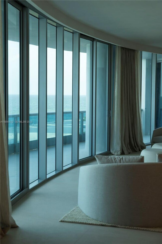 Building Photo - 5959 Collins Ave