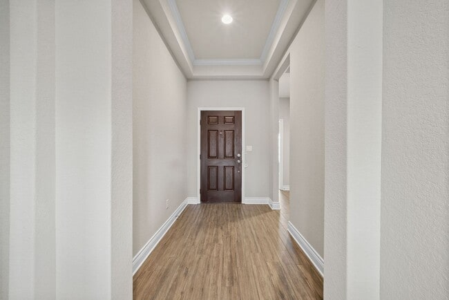 Building Photo - 139 Braeburn