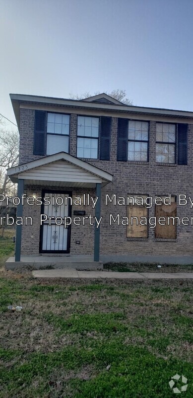 Building Photo - 1325 Michigan St